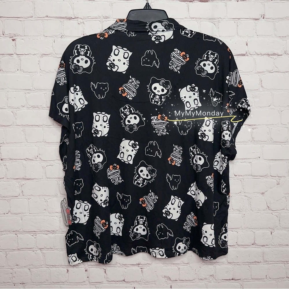 Hello Kitty Halloween Pajama Set - Picture 3 of 8
